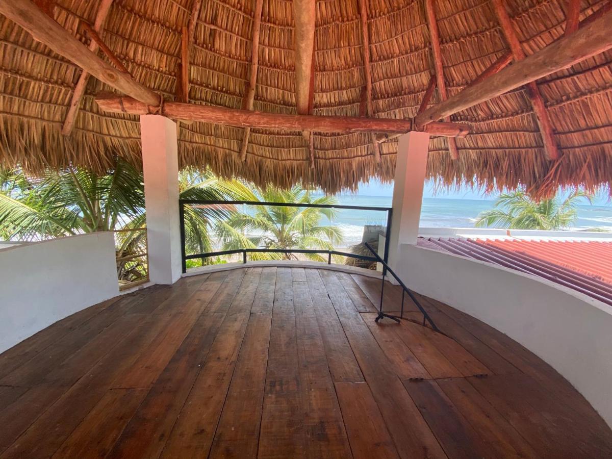 Alive Beach House Transito Luaran gambar